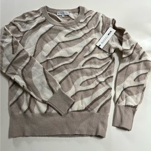 GORGEOUS NWT CASHMERE WHITE + WARREN SWEATER